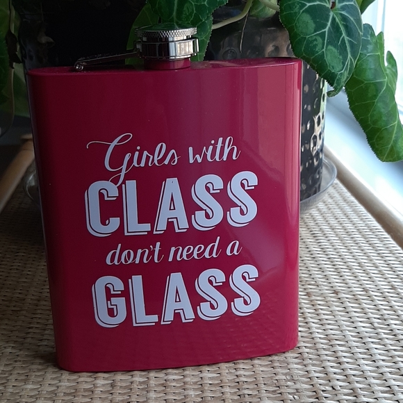 Other - NWOT Cute flask for women